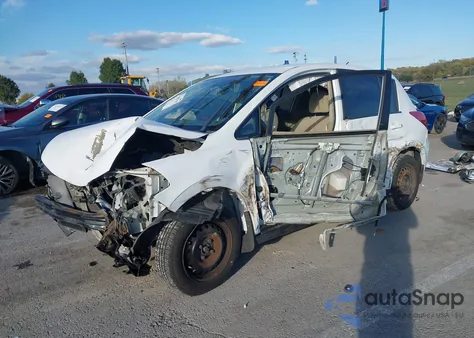 2009 Nissan Versa 1.8S z USA, uszkodzony, nr VIN 3N1BC13E59L396118